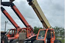 2015 JLG 1255