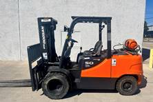 2010 Doosan G50C-5