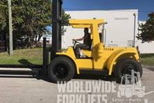 Hyster H180H