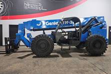 2016 Genie GTH1056