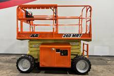 2015 JLG 260MRT