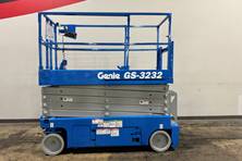 2014 Genie GS3232