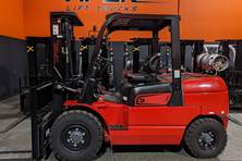 2024 Viper Lift Trucks FY50S