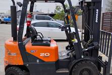 2010 Doosan D20G