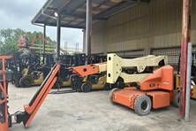 2017 JLG E400AJPN