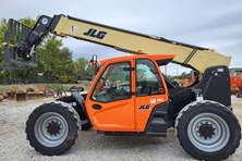 2023 JLG 742