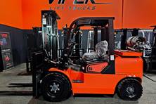 2024 Viper Lift Trucks FY45