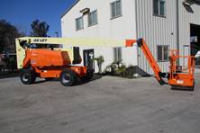 2012 JLG 800AJ