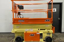 2014 JLG 1932RS