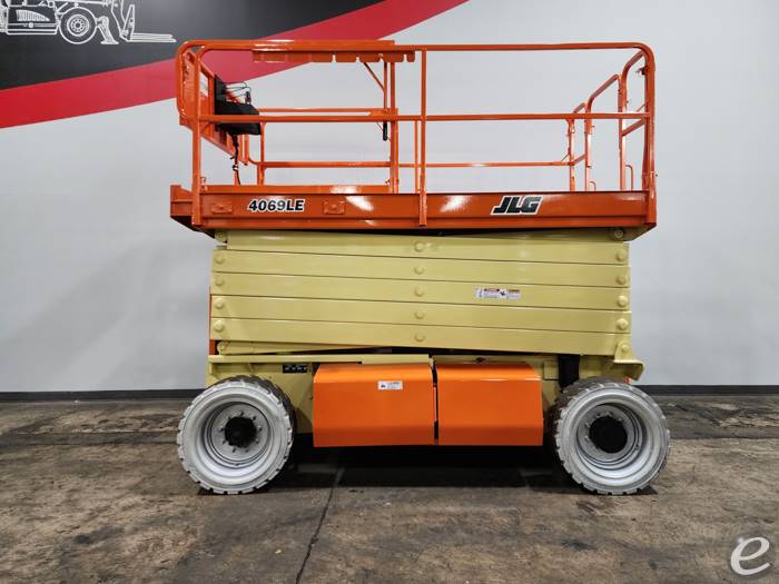 2016 JLG 4069LE