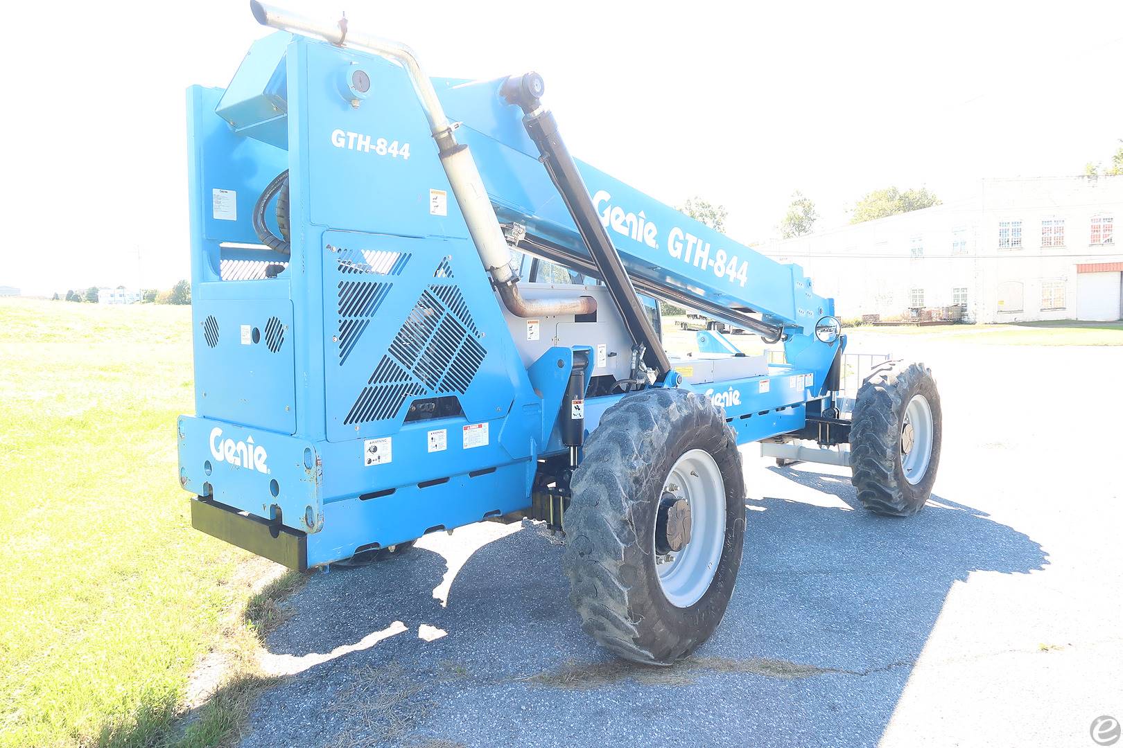 2012 Genie GTH844