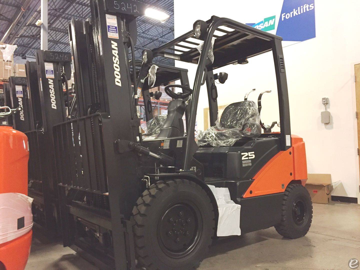 2023 Doosan G25E-7