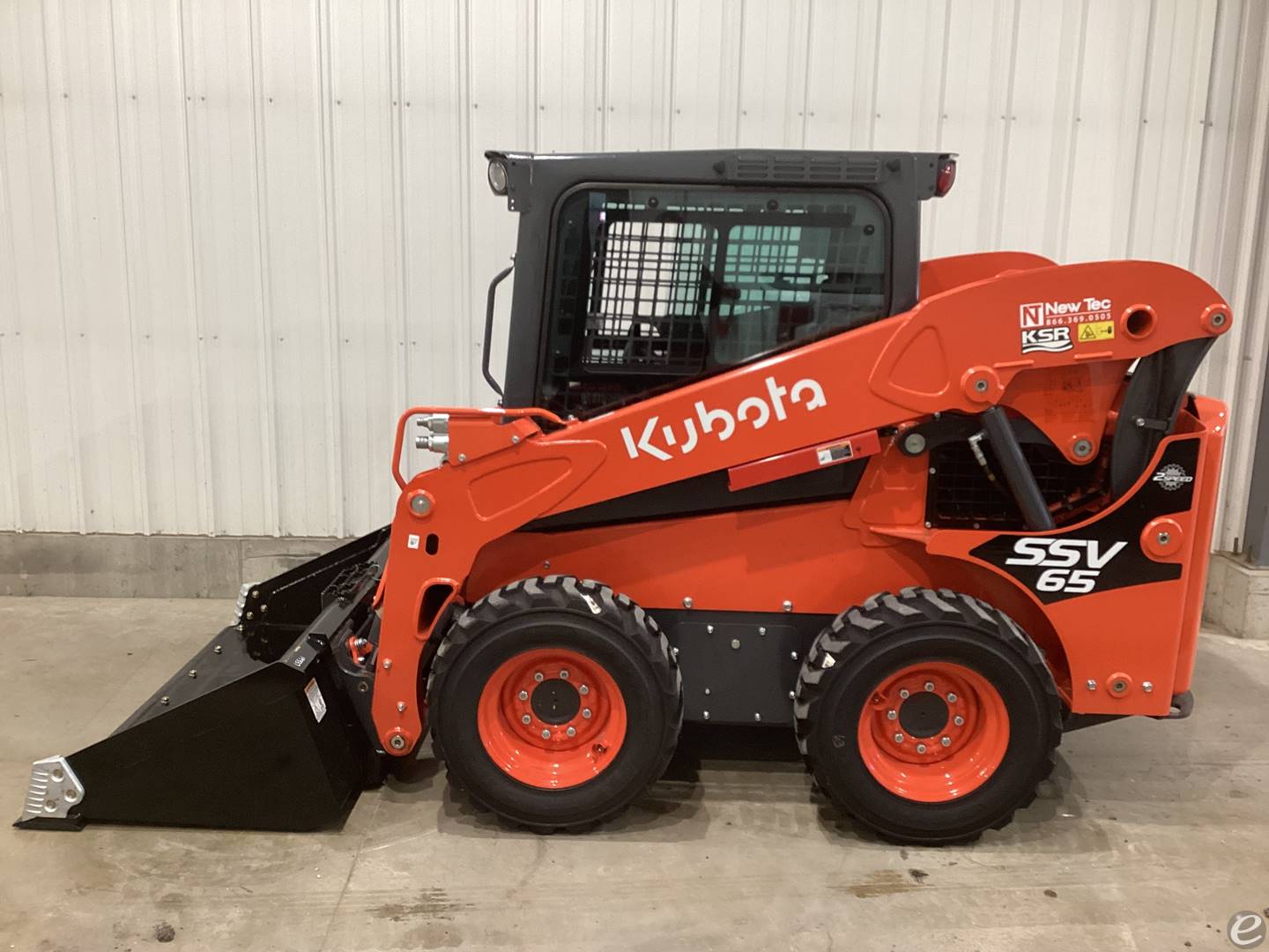 2023 Kubota SSV65HFRC