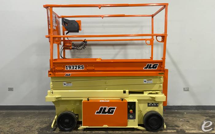 2015 JLG 1932RS