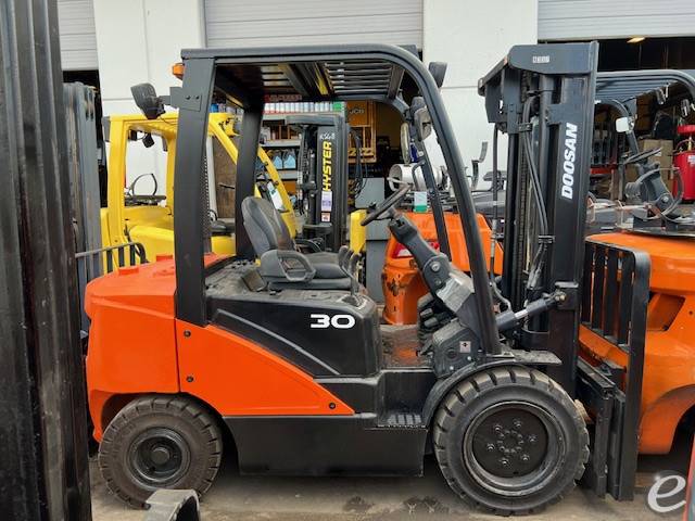 2017 Doosan D30S-7