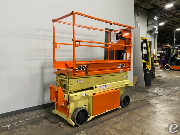 2014 JLG 1932RS