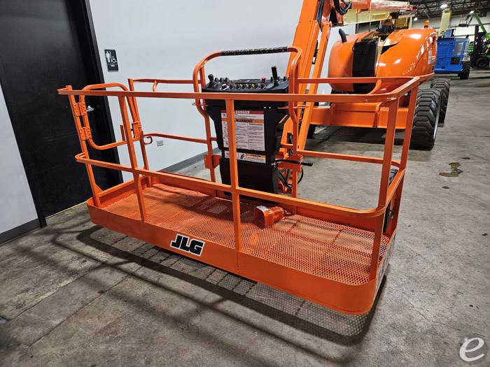 2013 JLG 600AJ