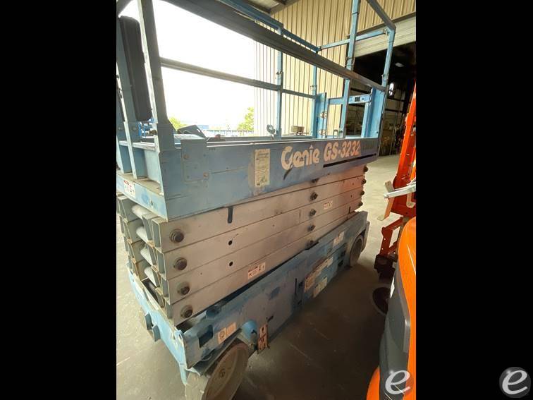 2014 Genie GS-3232