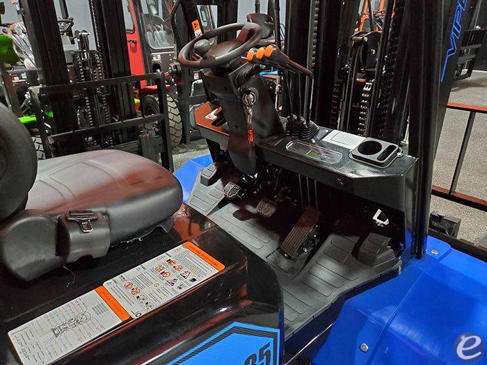 2024 Viper Lift Trucks FY35