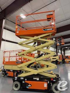 2025 JLG ES2632