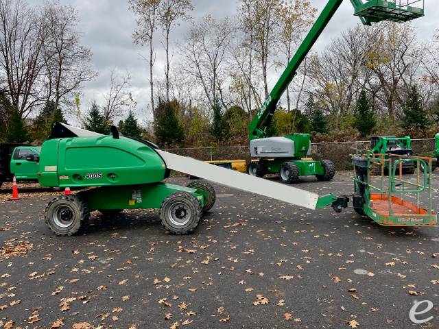 2014 JLG 400S