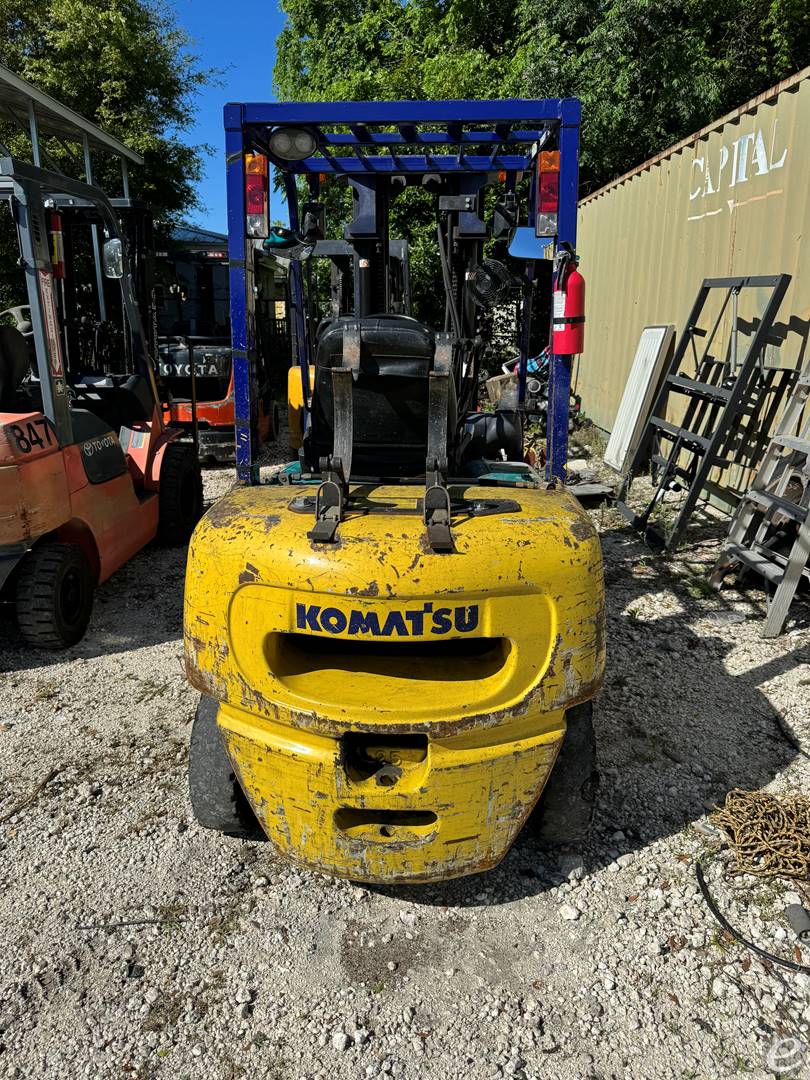 2001 Komatsu FG25T12