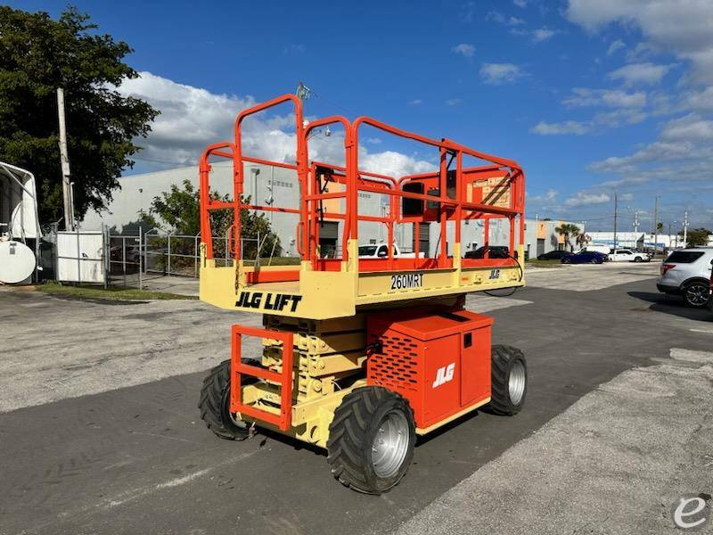 2015 JLG 260MRT
