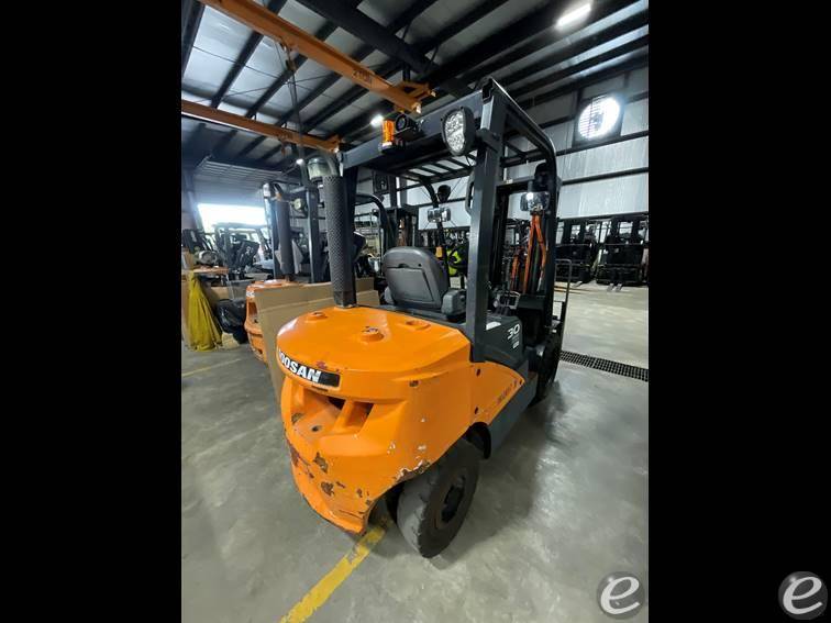 2020 Doosan D30S-7