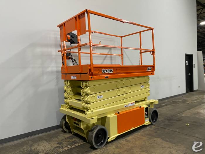 2015 JLG 3248RS