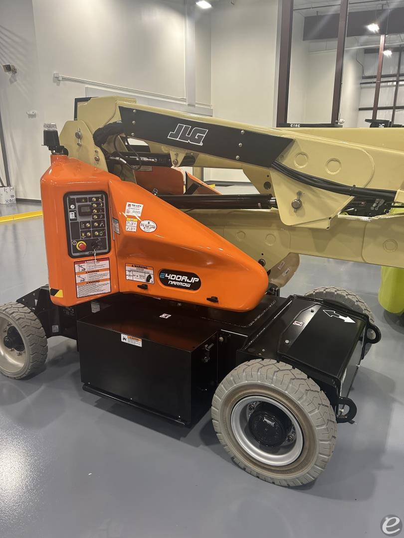 2025 JLG E400AJPN
