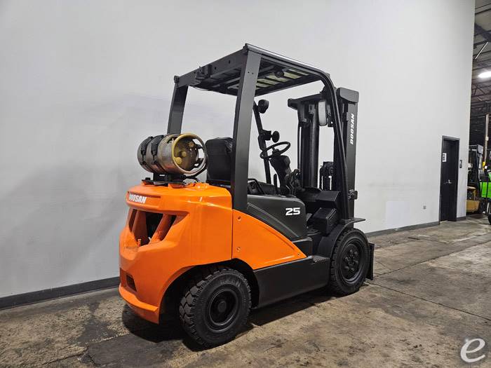 2017 Doosan G25N-7