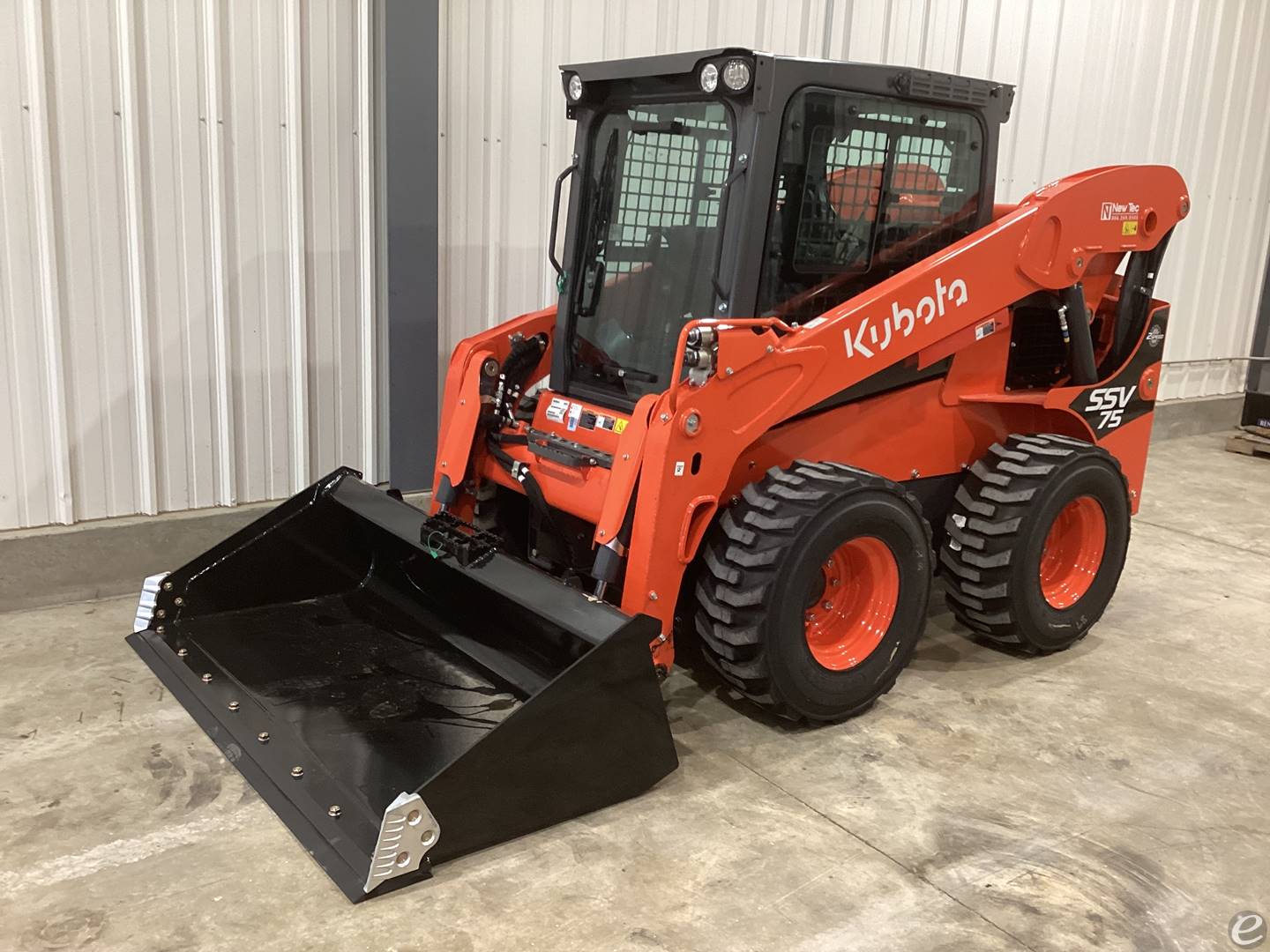 2024 Kubota SSV75HFC