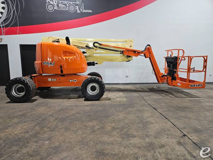 2015 JLG 450AJ