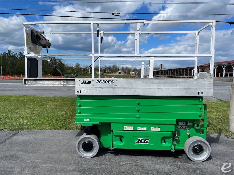 2014 JLG 2630ES