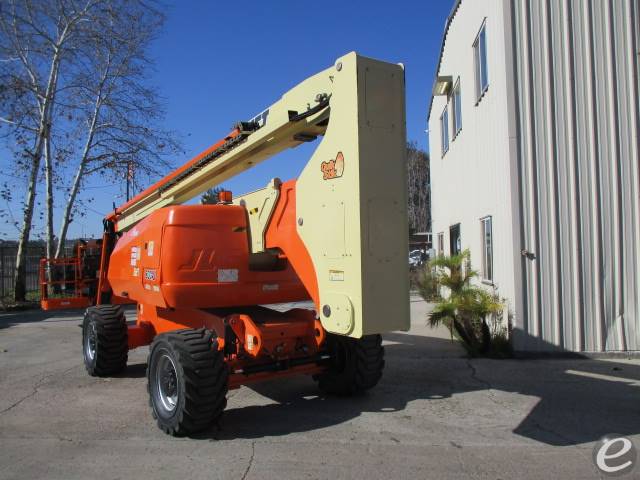 2012 JLG 800AJ