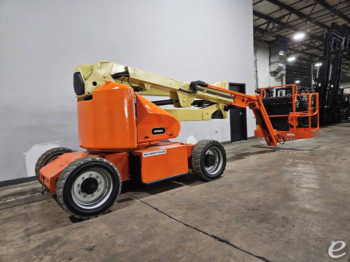 2016 JLG E450AJ