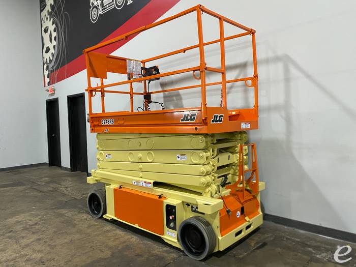 2015 JLG 3248RS