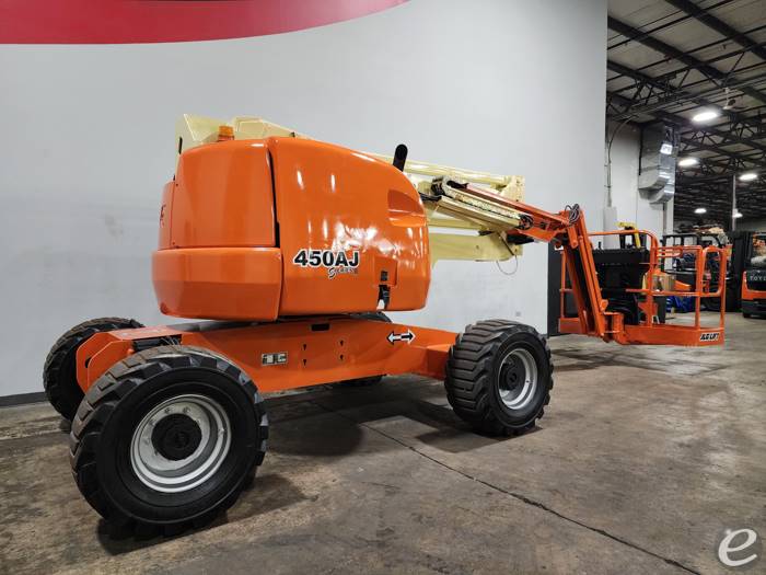 2013 JLG 450AJ