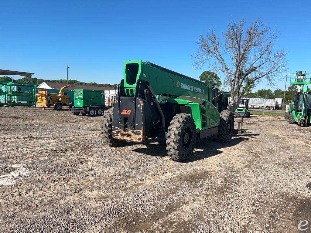 2016 JLG 1255