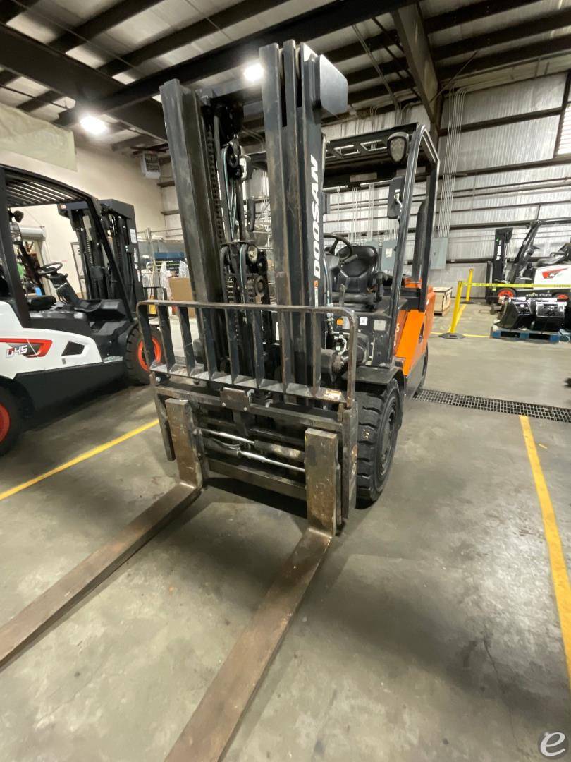 2022 Doosan D45S-7