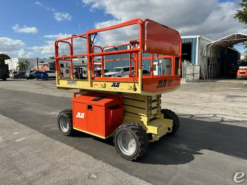 2015 JLG 260MRT