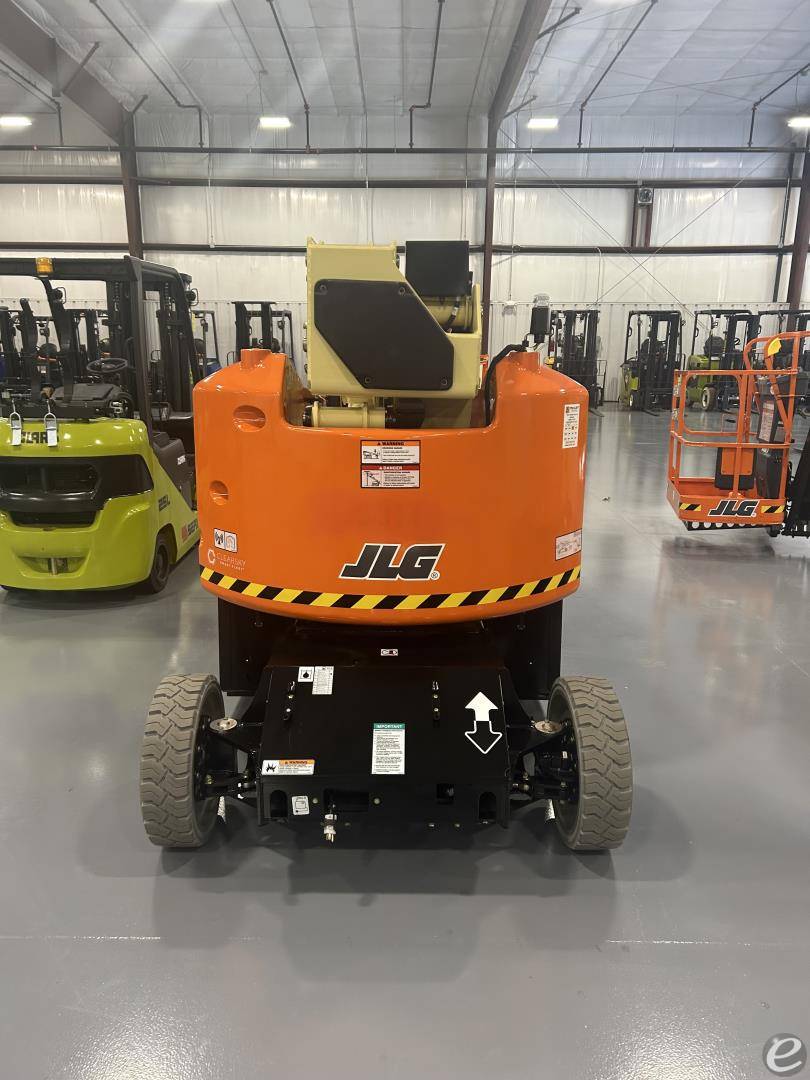 2025 JLG E400AJPN