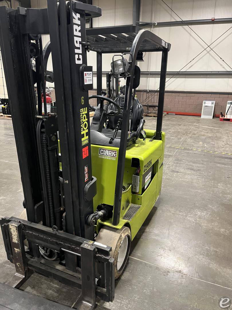 2020 Clark TMX25