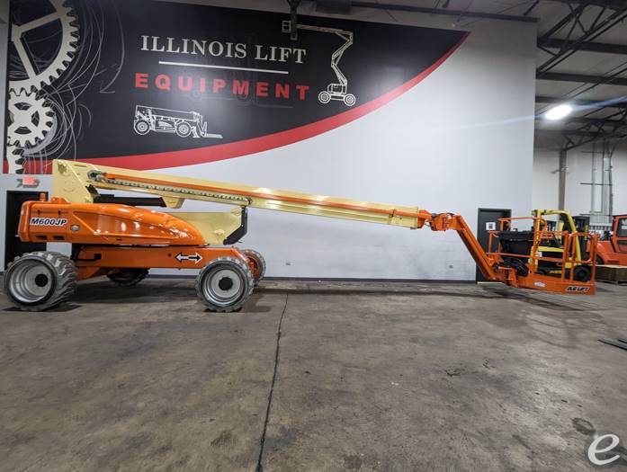 2011 JLG M600JP