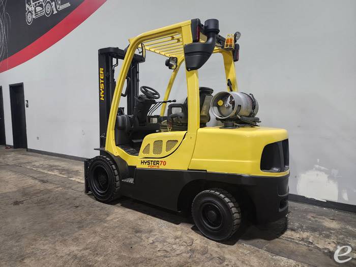 2017 Hyster H70FT