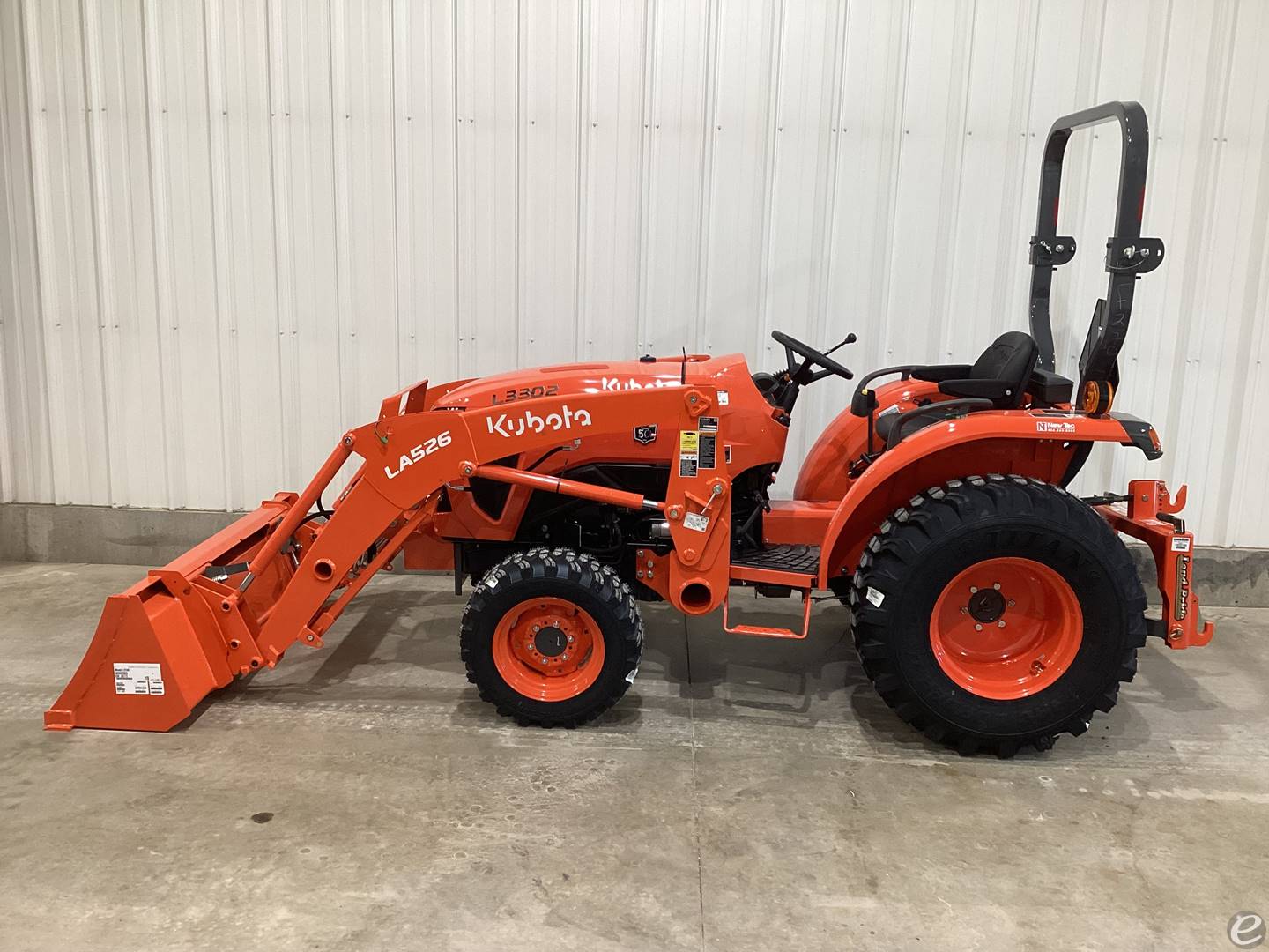 2023 Kubota L3302HST