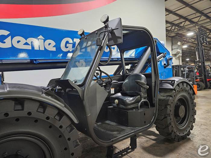 2015 Genie GTH1056