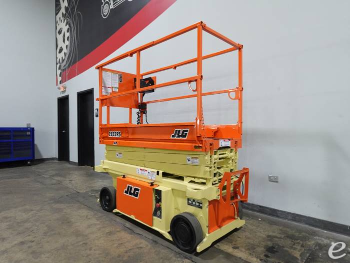 2014 JLG 1932RS