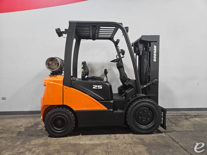 2017 Doosan G25N-7