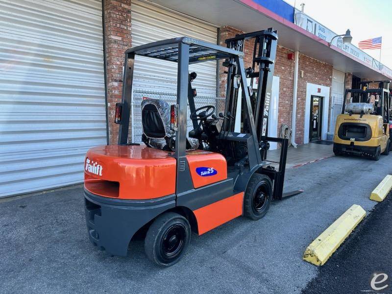World Lift FD25P